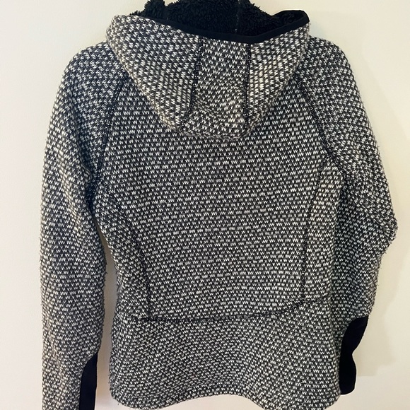 Sherpa lined sweater - Picture 3 of 4